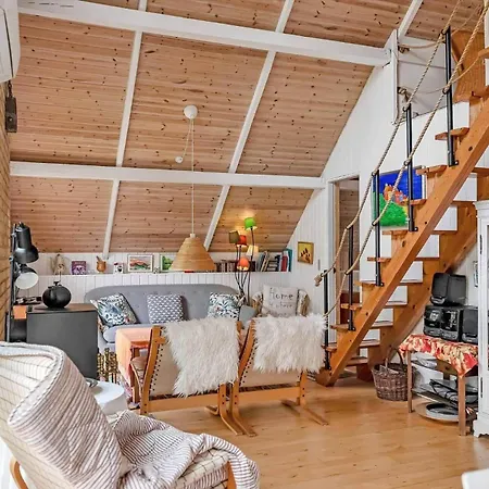 12245-1-sjaellands-odde-spurvevang-4 * Tjørneholm